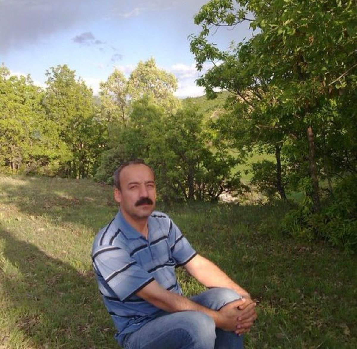 FatihMacoglu's tweet photo. Yüreğimin en güzel yerine koyduğum, en güzel parçalarından dostum Kenan Duman’ı kaybettik. 
Seni unutmak acı verir bana. Anısı, hatırası hep bizimle kalacak. https://t.co/Ws1J8vRIGR