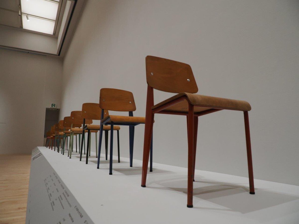 abchichi's tweet photo. 「ジャン・プルーヴェ展　椅子から建築まで」（Jean Prouvé exhibition, MUSEUM OF CONTEMPORARY ART TOKYO）

家具からプレファブ建材・建築まで、時代を切り開いたフランスの建築家＆デザイナーの展覧会に行ってきました（東京都現代美術館）。

#ジャン・プルーヴェ #東京都現代美術館 https://t.co/3ah0cVHdJY