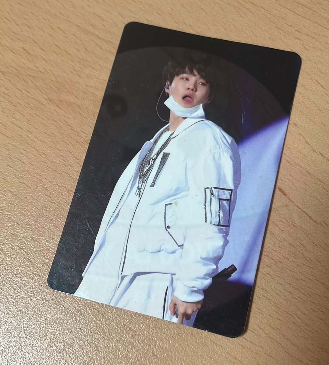 DailyAJBoutique's tweet photo. #DAJBFINDS BTS 3RD MUSTER W/ TONY MONTANA (YOONGI PC)

P2,800 

- with heavy flaw (dm for video before purchasing)
- complete inclusion (DVD is in good condition)

DOP: NOV 5
ETA: Mid November

Order Here: https://t.co/RpFqxDObQw https://t.co/KcfA2LS2UI