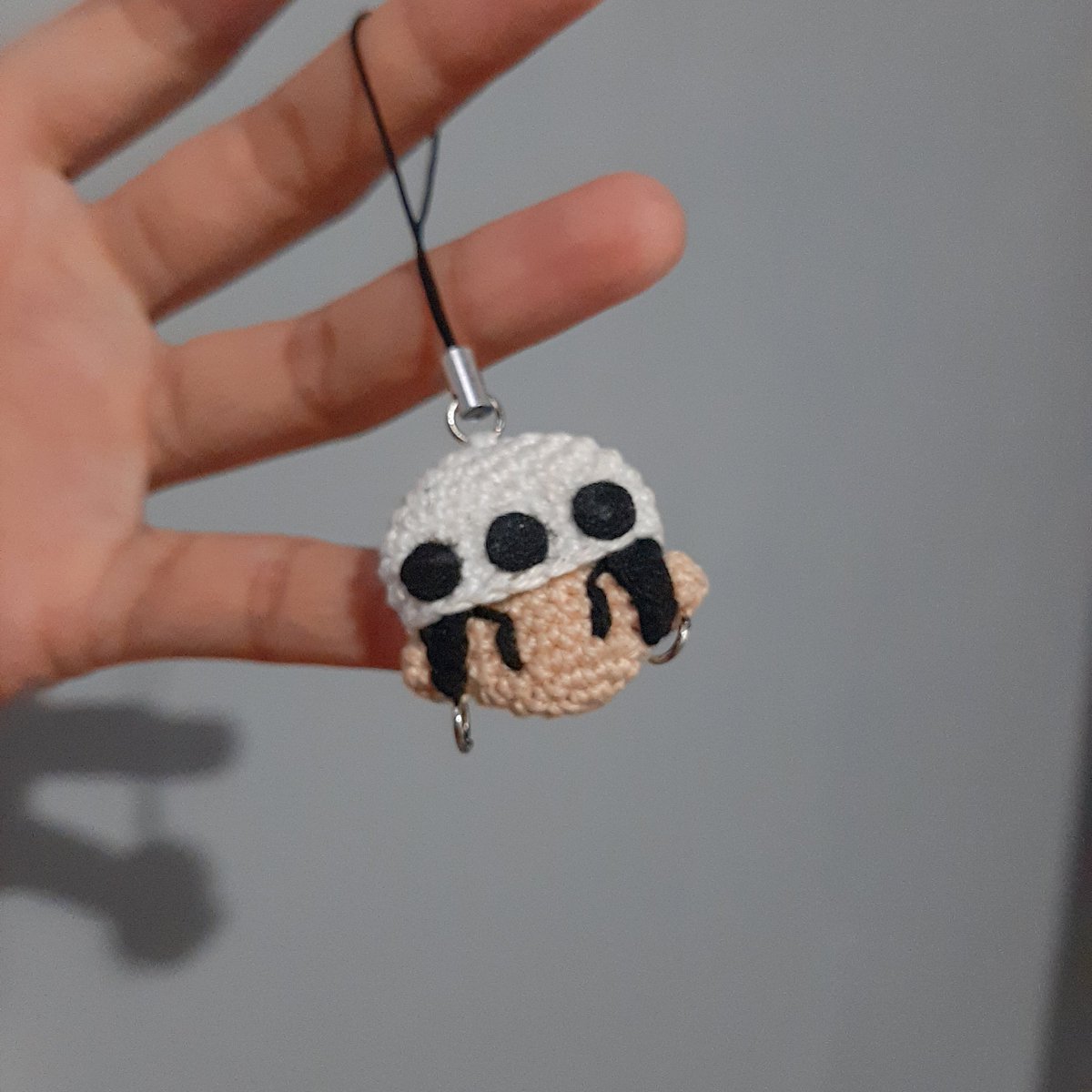 itslovesngsumin's tweet photo. D-14 Law (phone charm)
#onepiece #law #kidlaw #anime #keychain #phonecharm #yarntober2022 #yarnandhook #amigurumi #minicrochet #miniature
Pattern: Suffhie Tejidos https://t.co/GjW52QblV8