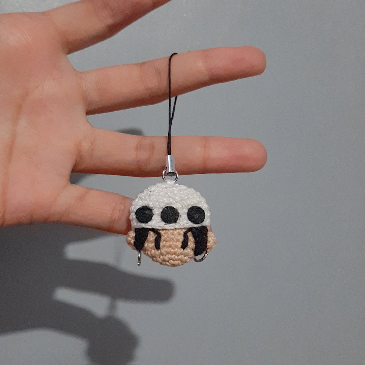 itslovesngsumin's tweet photo. D-14 Law (phone charm)
#onepiece #law #kidlaw #anime #keychain #phonecharm #yarntober2022 #yarnandhook #amigurumi #minicrochet #miniature
Pattern: Suffhie Tejidos https://t.co/GjW52QblV8