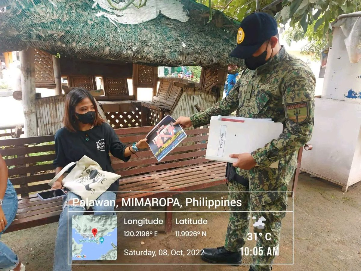2ndsoucoron's tweet photo. "2nd SOU-MG “Protectors of Last Frontier”

 Distribution of (15) Flyers  re- END OF LOCAL COMMUNIST ARMED CONFLICT (ELCAC) to the fisherfolks and residents of Barangay Poblacion 4,Coron, Palawan.

#lifeisbeautiful
#KaligtasanNyoSagotKo
#TulongTulongTayo
#MKKequalsK
#PNPKakampiNyo https://t.co/22nQqeRABB