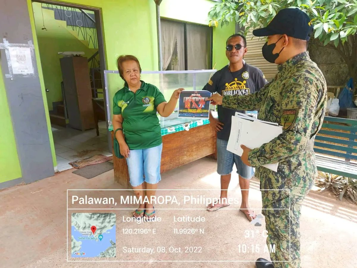 2ndsoucoron's tweet photo. "2nd SOU-MG “Protectors of Last Frontier”

 Distribution of (15) Flyers  re- END OF LOCAL COMMUNIST ARMED CONFLICT (ELCAC) to the fisherfolks and residents of Barangay Poblacion 4,Coron, Palawan.

#lifeisbeautiful
#KaligtasanNyoSagotKo
#TulongTulongTayo
#MKKequalsK
#PNPKakampiNyo https://t.co/22nQqeRABB