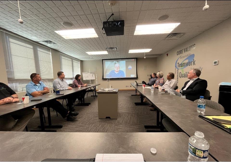 erickamler's tweet photo. I appreciated the opportunity to visit with the @GPC_updates Team at their headquarters in Blair

As a PSC Commissioner, I look forward to working w/broadband providers across NE committed to the shared goal of connecting every Nebraskan to high speed and reliable internet https://t.co/ECE9oQnr9w