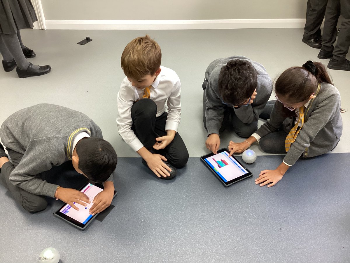 StainesPrepDigi's tweet photo. To end European Code Week in #StainesPrepDigitalLearning #StainesPrepYear5 coded sphero robots to change colour, play music, and even speak! #StainesPrepYear3 continued to produce amazing animations using Discovery Education.
@StainesPrep @SpheroEdu @CodeWeekEDU @DiscoveryEdUK https://t.co/CYckRx26cv