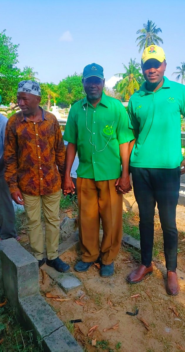 Katika kumbukizi ya miaka 23 kumuenzi baba wa taifa kwa kuishi tunu zake ikiwa ni baada ya malumbano ya hoja juu ya tunu zake ni kweli tuna yaishi ...! Baadhi za hoja zikiwa ni ..! Je ukabila bado upo?, kwann lugha ya serikali ni kingereza na sio kiswahili? Izo zikiwa ni baadhi2