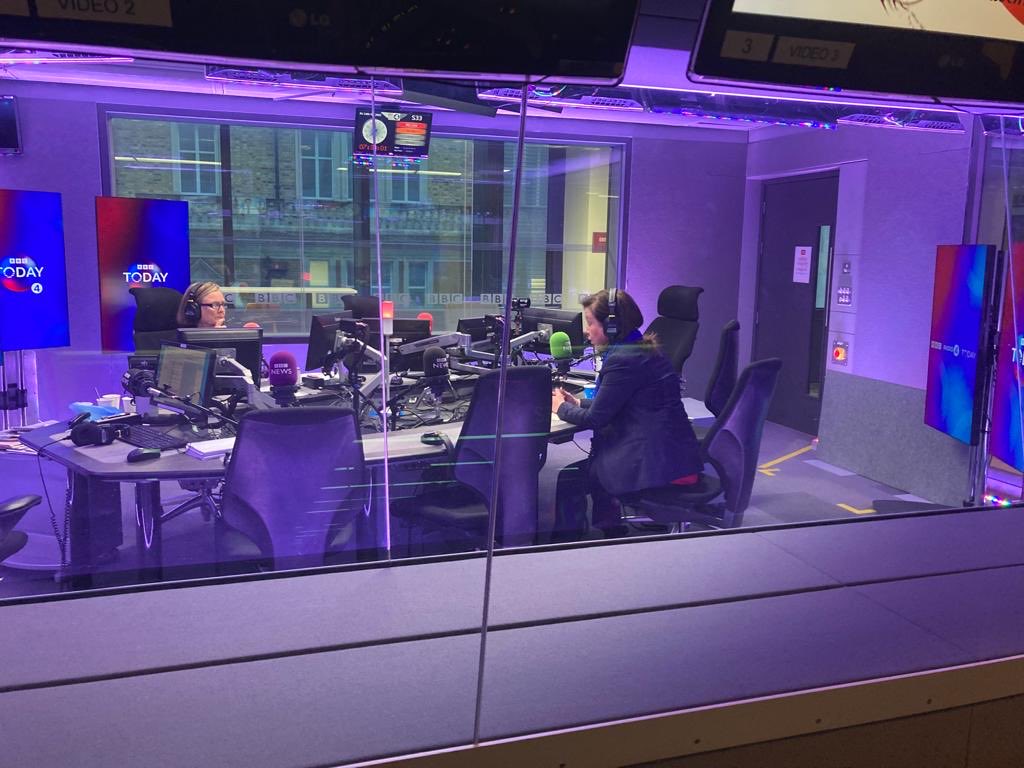 The brilliant ⁦@bbclysedoucet⁩ back in the ⁦@BBCr4today⁩ studio this morning talking about the protests in Iran