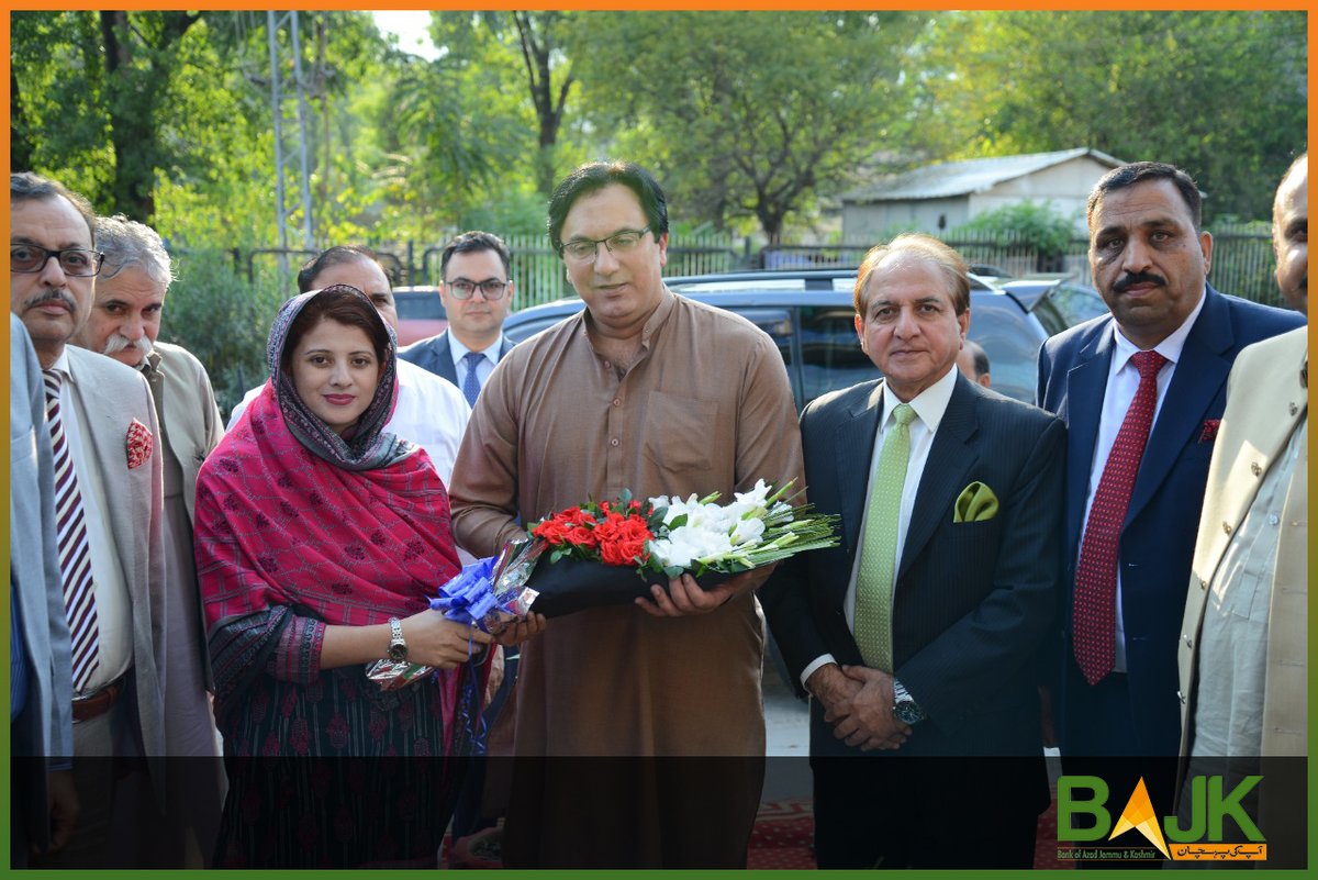 BajkCeo's tweet photo. 13.10.2022
مظفر آباد
بینک آف آزاد جموں وکشمیر نے آزادجموں و کشمیر کی سماجی و معاشی ترقی میں کردار ادا کرتے ہوئے قرضہ جات کی خصوصی سکیموں کے تحت ریاست کے صارفین کو ساڑھے3ارب روپے کے قرضے فراہم کئے گئے ہیں https://t.co/4ZtnaCRX1s