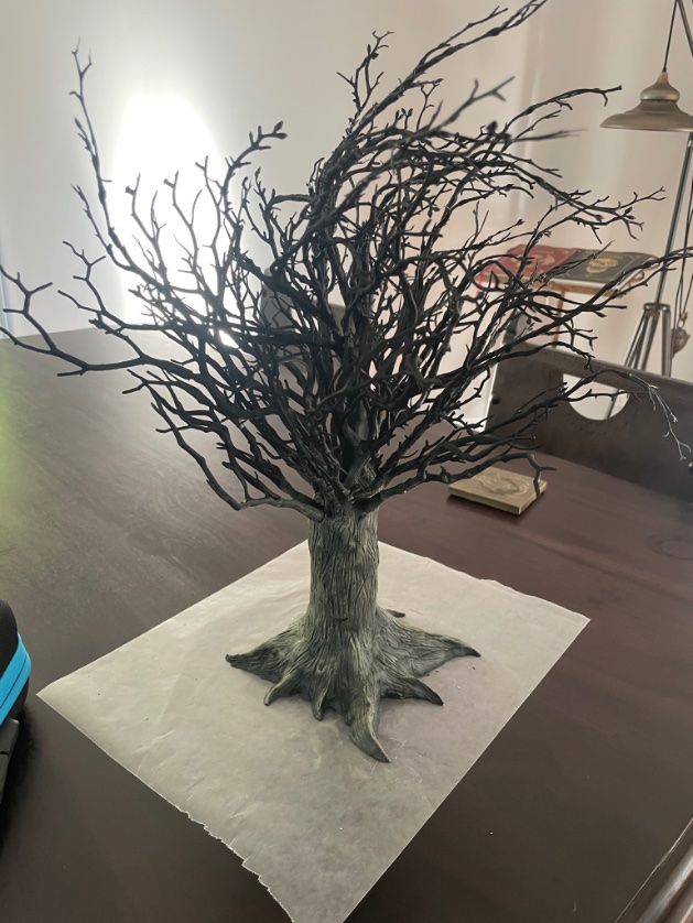 matthewmercer's tweet photo. @eldritch_DM @CriticalRole A desk-top Halloween tree decoration, extra plastic branches, foam clay, and some painting!

#criticalrolespoilers
#CriticalRoleSpoiler 
#CriticalRole https://t.co/OP2QrZIVZu