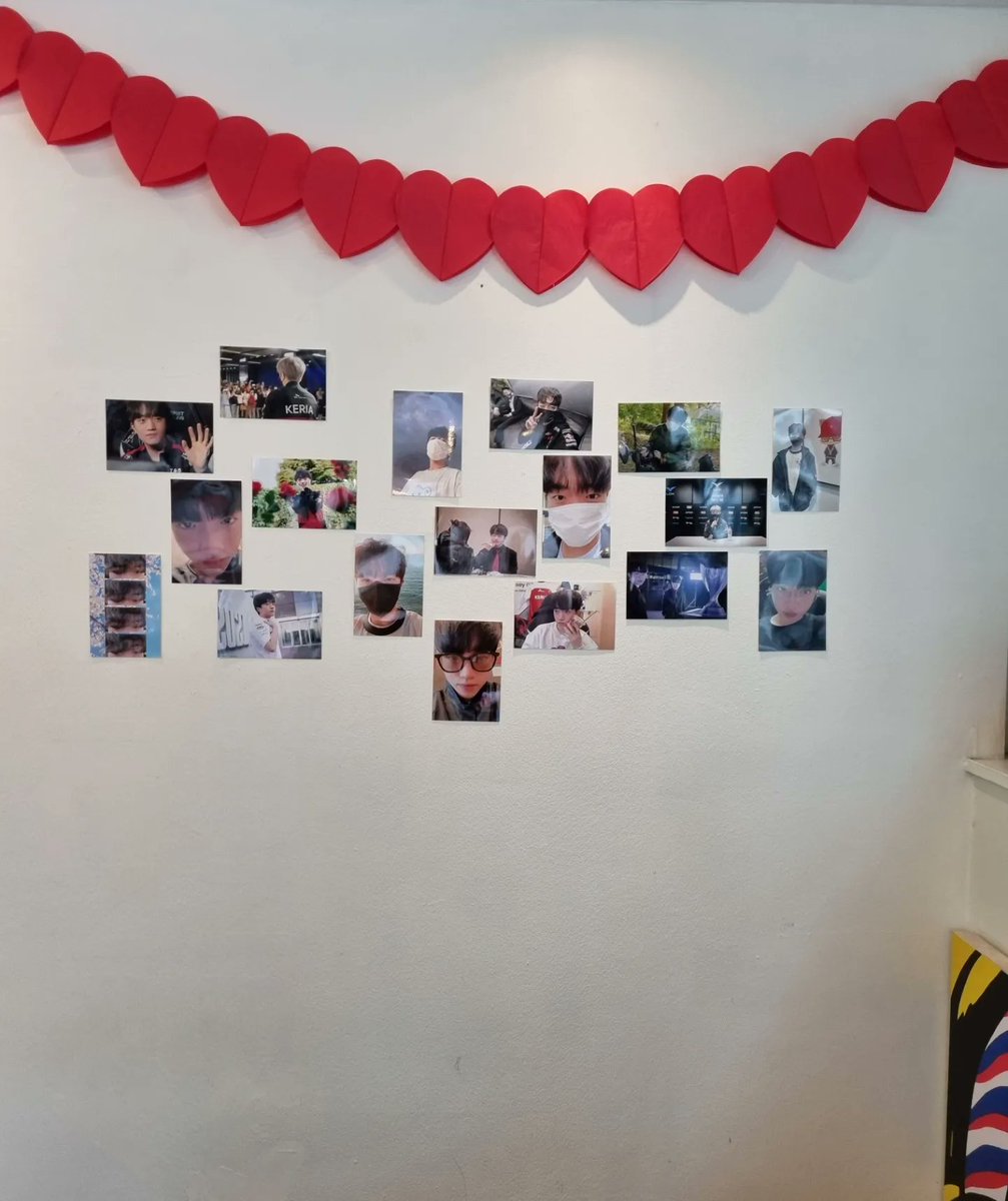 cafe_leez's tweet photo. #카페리즈 #삼성2동 #케리아선수님 #류민석 #생일축하해요 https://t.co/BHVCcTnT8b