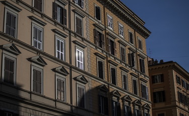 tempoweb's tweet photo. #Imu, scatta la doppia #esenzione per i #coniugi con #residenze differenti #14ottobre #iltempoquotidiano  https://t.co/XuOCUOIzfY https://t.co/Ek0Rgpbrgr