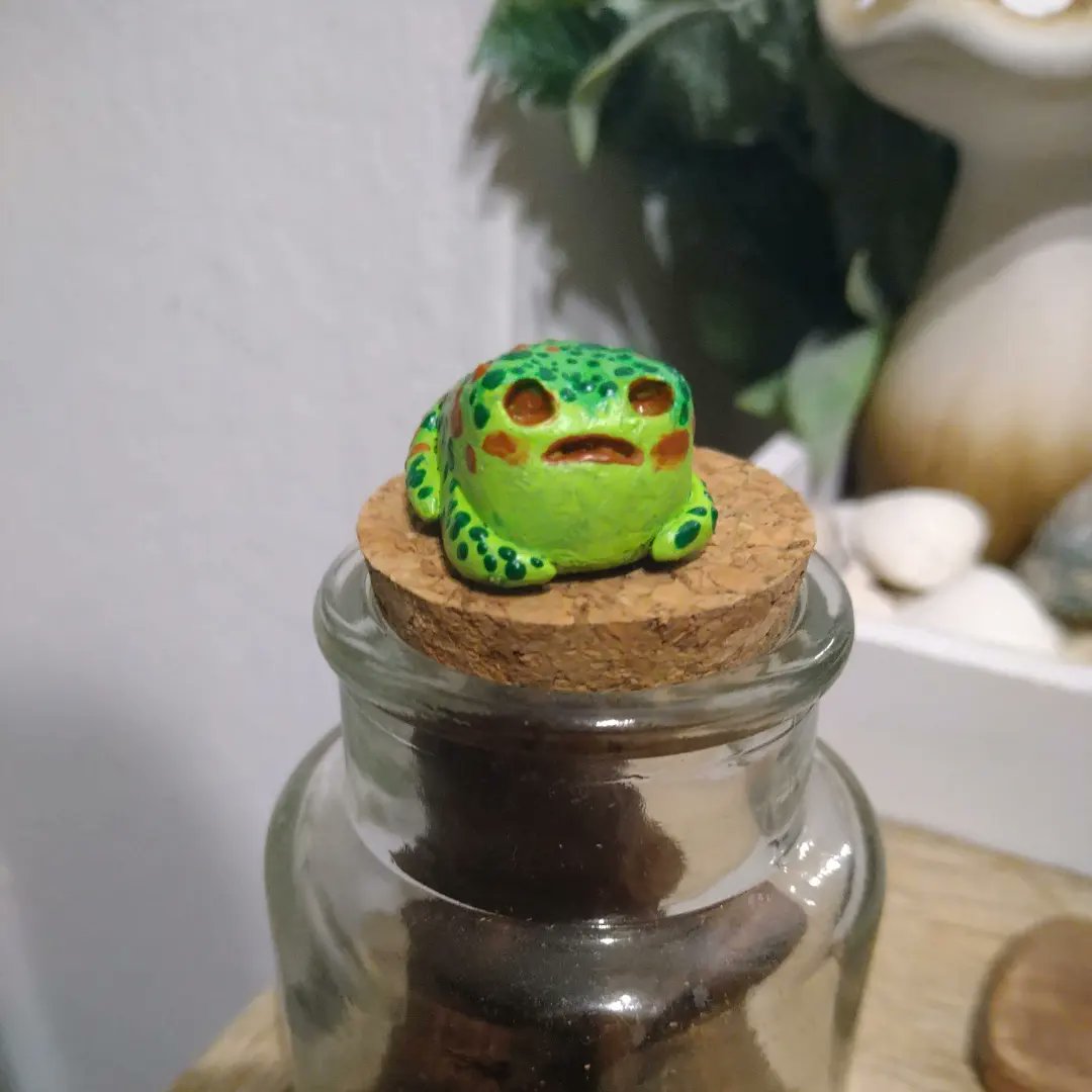 PennieCulus's tweet photo. Froggy Work in Progress - πΈ
#pennieculus #inspiration #sculpture #sculpting #sculptures #sculptedfrog #frog #frogs #froggingawesome #froggy #frogfrogfrog https://t.co/mCJfmhlDNA