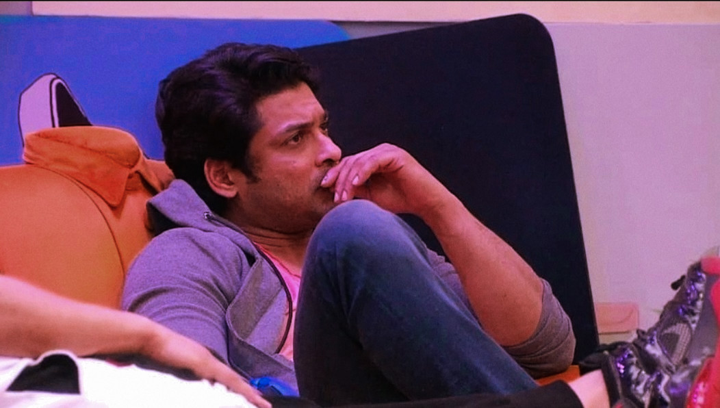 Think think 🤔 
.
.
#SidharthShukla//<a href="/sidharth_shukla/">Sidharth Shukla</a>