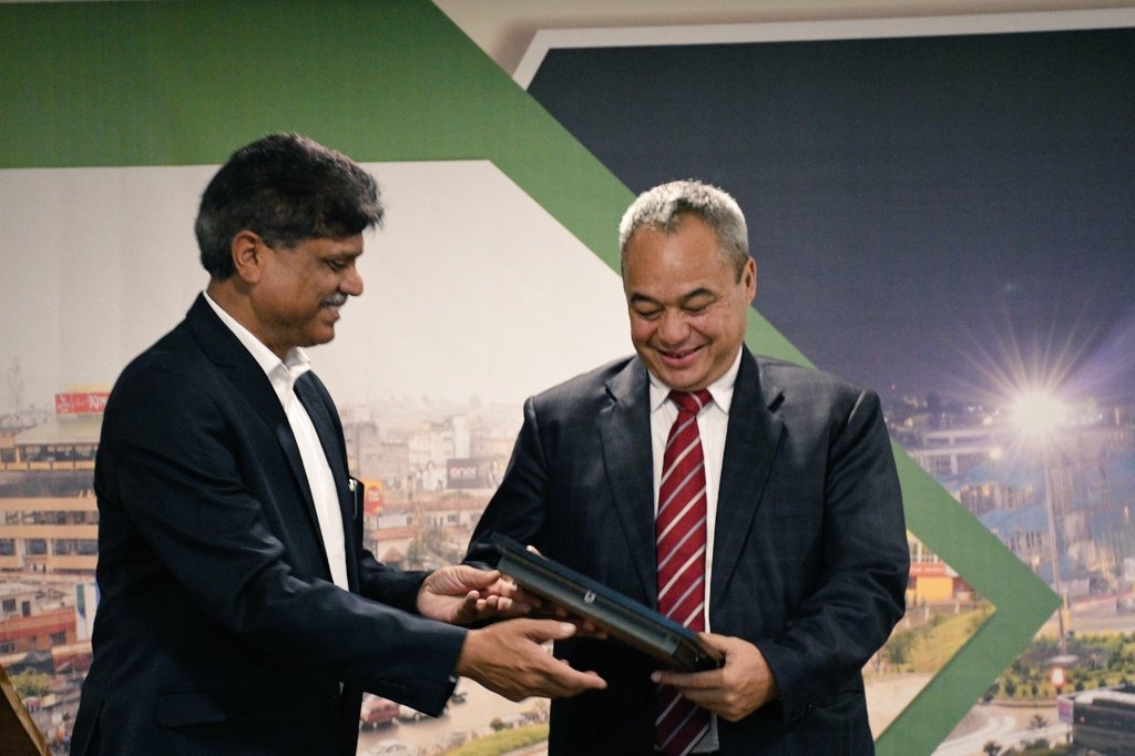 Shri DP Wahlang, IAS, Chief Secretary, emphasized the need for improving public transport and discussed his mission to improvise road infrastructure and safety for a better living for all. <a href="/DC_EKH/">DC East Khasi Hills, Shillong</a> <a href="/MeghalayaPolice/">Meghalaya Police</a>