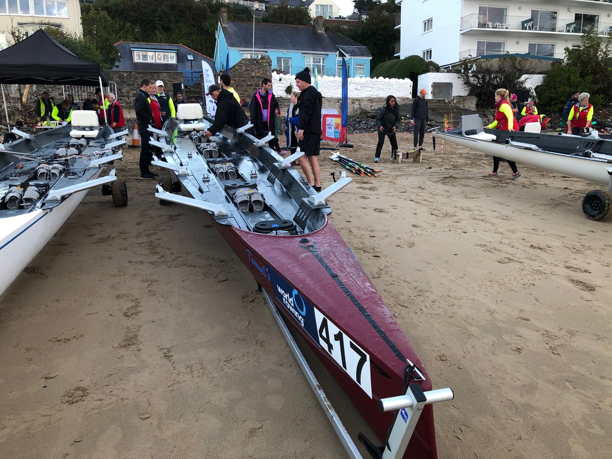 Getting ready for the first time trial in the quad. #WRBeachSprints #WRBSF #BringOnTheWaves 
#wearerowingireland