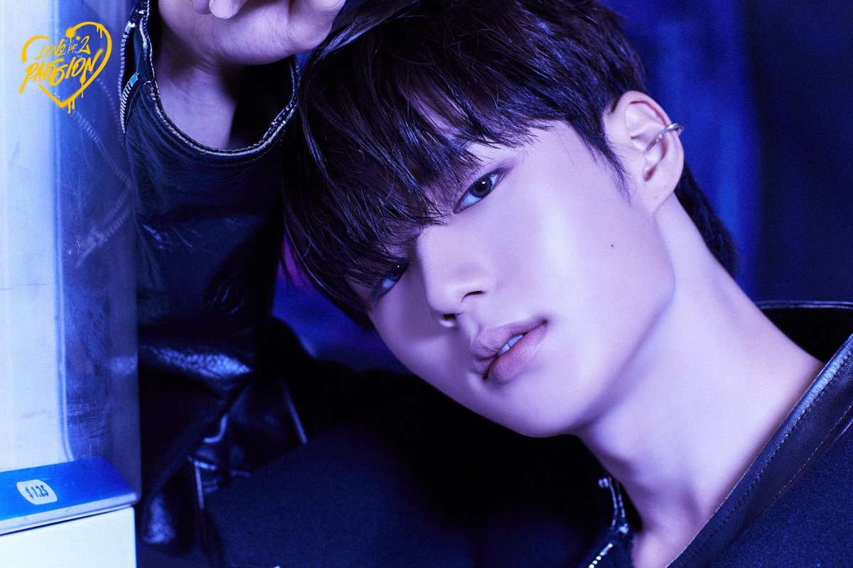 dimdonghan's tweet photo. The moment your eyes meet with his eyes, you can feel that his eyes are full of passion for love. Introducing Junseo in the first concept photo, Passion of love. https://t.co/HL4YC97igA
