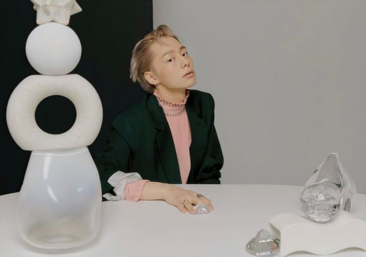 Hourly_Woong's tweet photo. [🍉] #ONEUS #HWANWOONG #원어스 #환웅 @official_ONEUS https://t.co/8lngdVmGZg