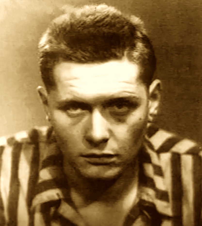 1945. La France a besoin de fêtes. Mais ses doigts sont trop lourds sur l'accordéon. Une belle carrière l'attendait pourtant en 1940. C'était avant l'aide aux aviateurs alliés. L'arrestation. La torture. Dachau. Il connaîtra néanmoins une très grande carrière. André Verchuren.