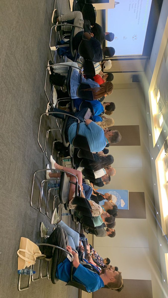 JavaAfrica's tweet photo. Our first speaker @corneil is currently on stage. Our audience is pay full attention. #JavaOnAzure #MEACoders #DevYouTube #software #tech #developer #Kubernetes #kotlin #Java #android #CodeLife #developer #BLOCKCHAIN #code https://t.co/2BZucceNt8