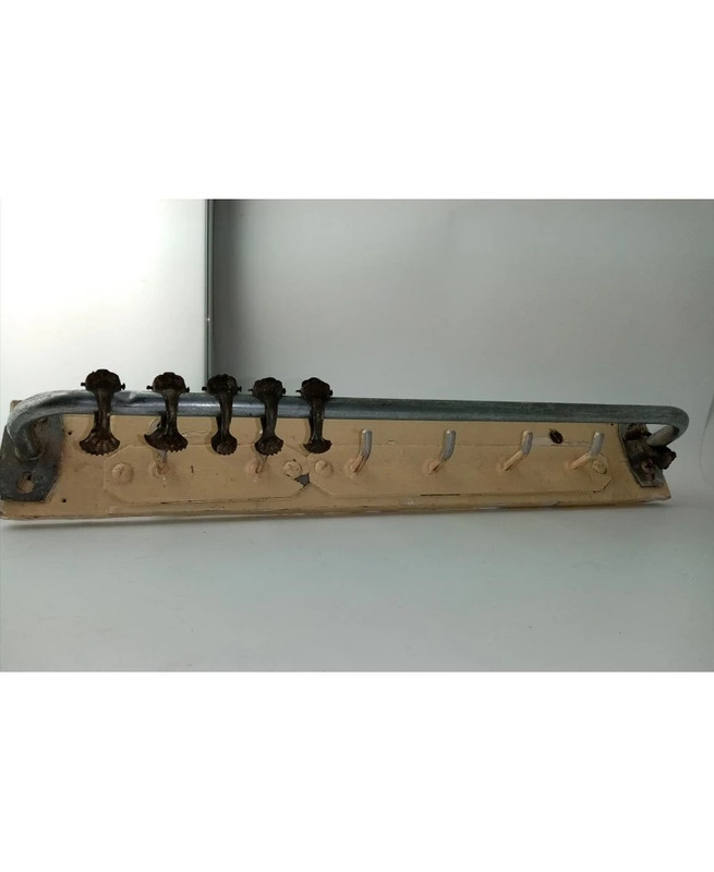 Cab_Curiosite's tweet photo. #Patère de #cuisine / #boucherie Vintage en bois peint , dans son jus.
Parfait pour #décoration #vintage et #rétro dans une #cuisine
Dispo sur notre #Vinted ici : 
https://t.co/CSqGwqiPKX https://t.co/48wyKCnQdU
