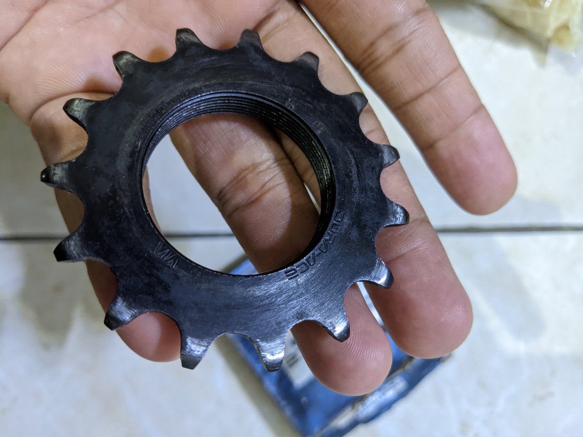 afdanni's tweet photo. Cog Dura Ace non NJS 15T
Kondisi gigi bagus, cuma dus agak rusak 250k nego
Lokasi Demak Jateng
Wa 085640122005
#fnfjb https://t.co/aq5N4WgvVU