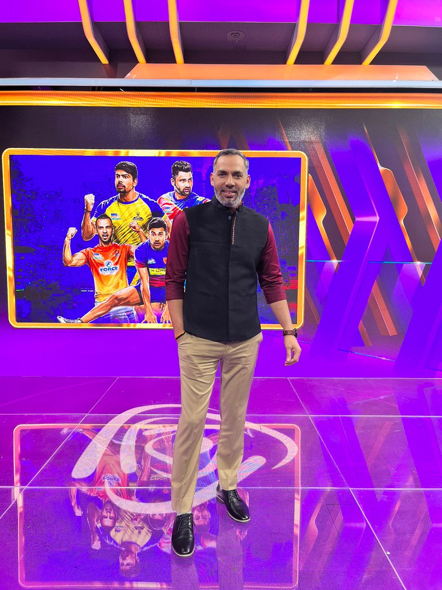 IamAnupK's tweet photo. दौलत और शोहरत तो विरासत में मिल जाया करती है
पर पहचान तो इन्सान को अपने कर्मो से बनानी पड़ती है.......😎
#Expertविचार

#kabaddi #pkl #Season9
#CaptainCool #Coach #ExpertCool #FutureFightersKabaddiAcademy https://t.co/IoOjlsC7bm