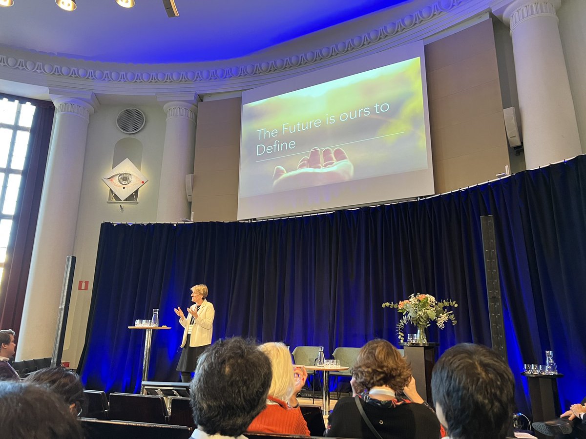 thinking_design's tweet photo. Great to be at @hoi_sse @ExEdSSE conference debating #disruptive v #collaborative #innovation approaches https://t.co/qQ6Ds6fAoC