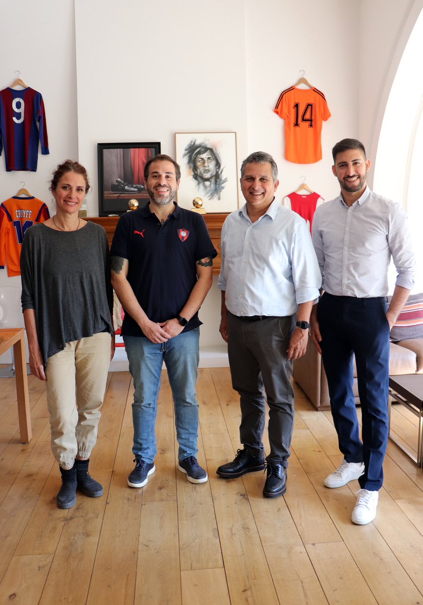 CruyffInstitute's tweet photo. We have received the visit of our partner @FCCPoficial in our office, with a view to educating projects for professionals and young talents in #Paraguay.

Thank you for your visit and see you soon!

#EducatingLeaders https://t.co/4t5Y9KKIsE