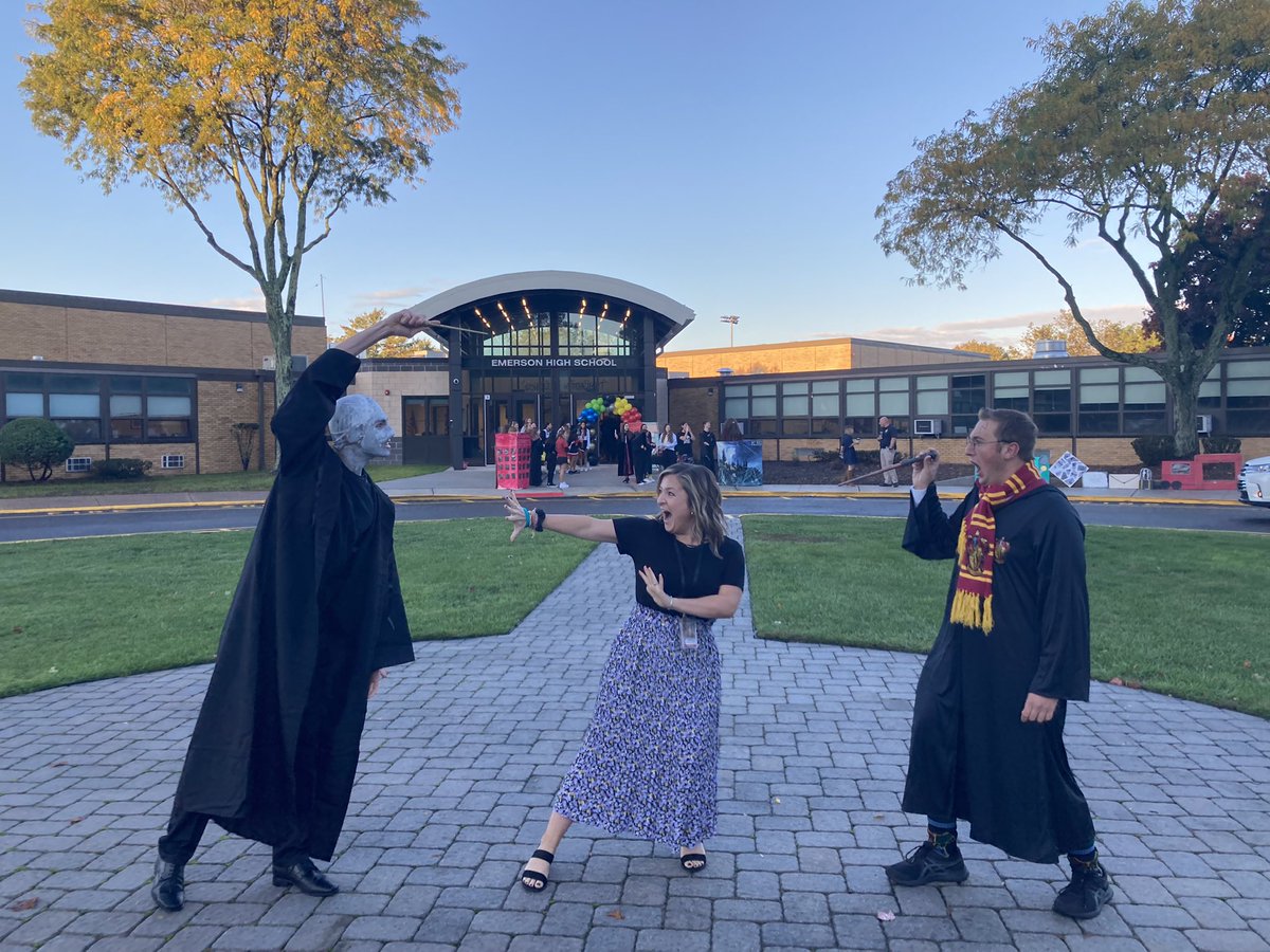 MsKMurphy's tweet photo. No better place than EHS pep rally!! Sorcerers Stone Seniors #Always https://t.co/IJ8rlQzUl1