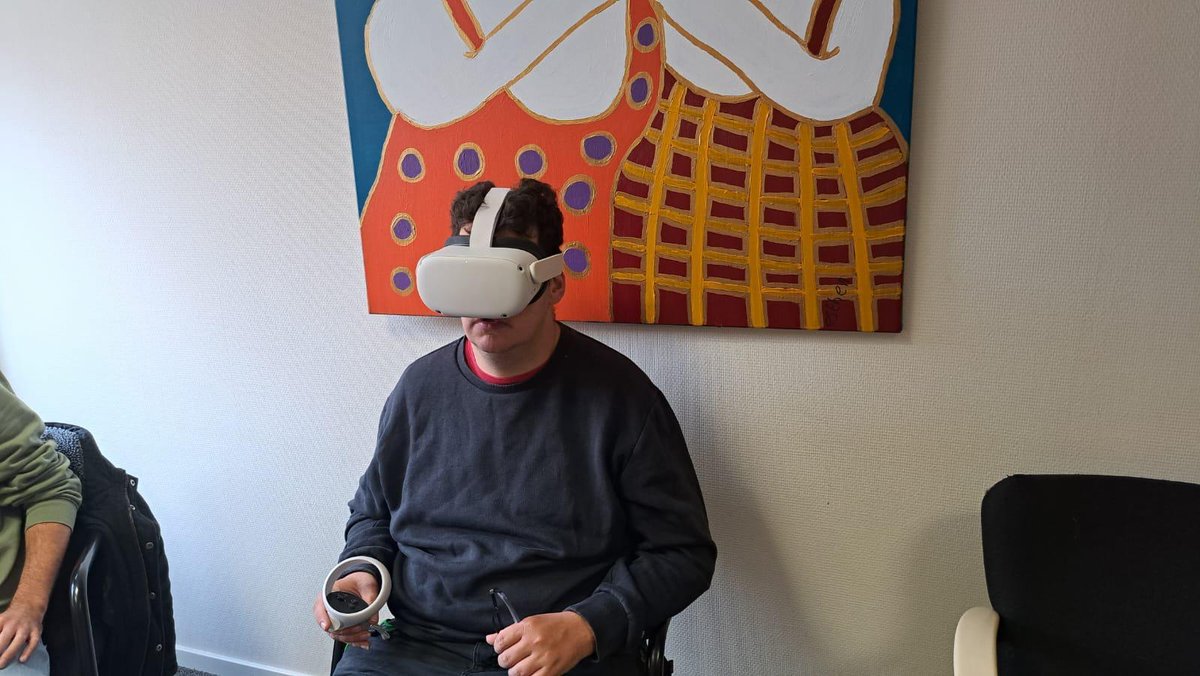 ElverZorg's tweet photo. Ook de #deelraad #cliënten mocht gister deelnemen aan #Zorgtech '22. Met name de #VR-brillen en #VRelax waren erg interessant en bijzonder! 

#zorgtechnologie #elver https://t.co/Pm6VRCyIqR