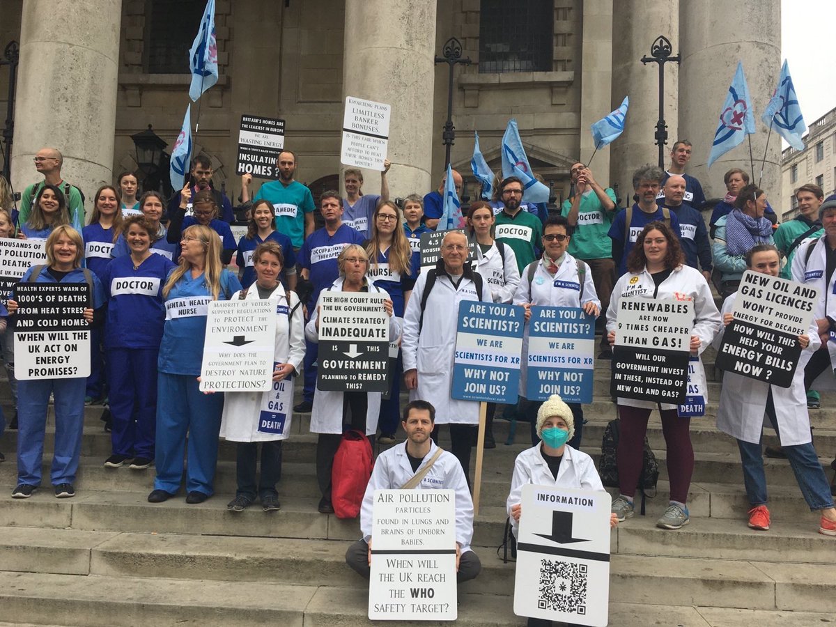 1000s of deaths from heat stress and cold homes - when will the U.K. act on health promises? We’ve joined @ScientistsX in London today to protest the government’s inaction on the #climatecrisis and #CostOfLivingCrisis Insulating homes will help #SaveLives AND #SaveThePlanet