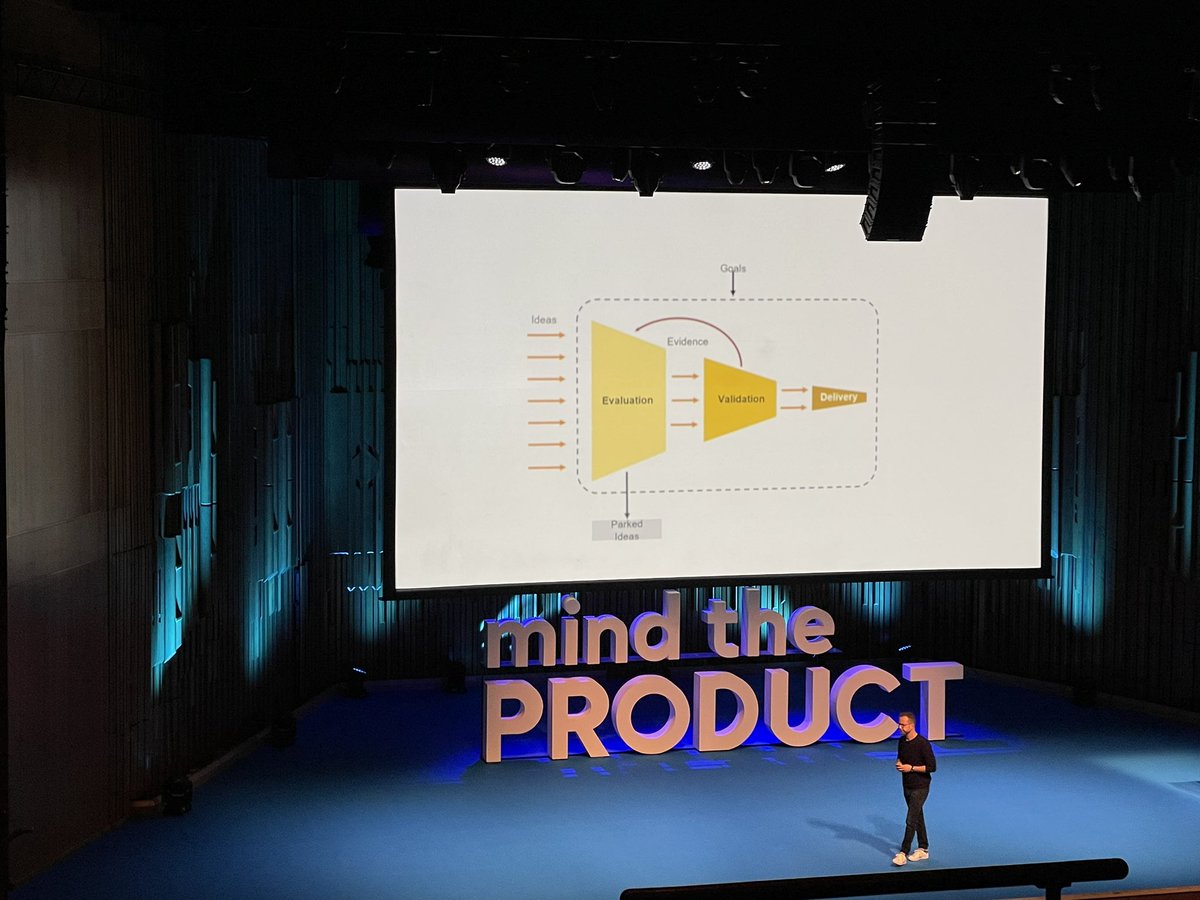 .<a href="/ItamarGilad/">Itamar Gilad</a> telling #mtpcon how to validate and evaluate ideas quickly to see whether they can be turned into goals #prodmgmt