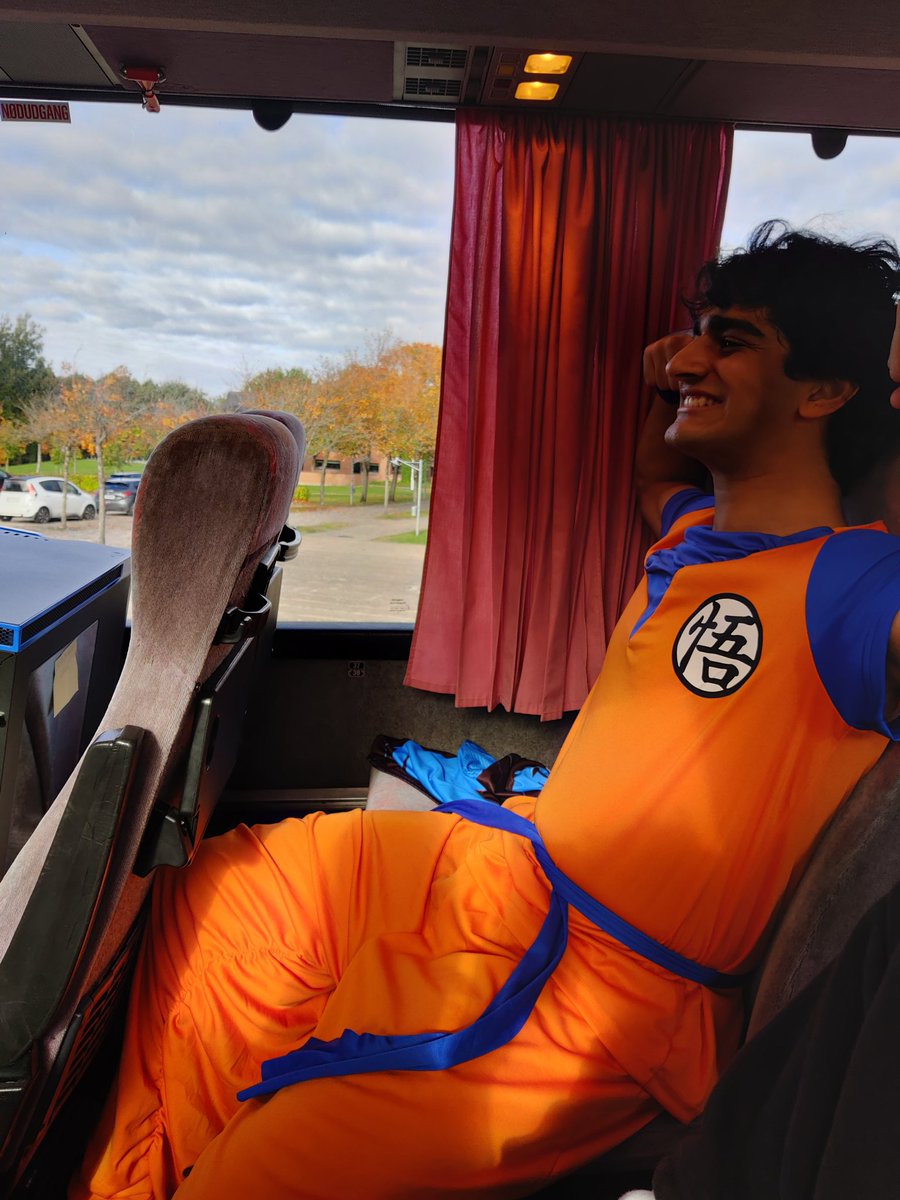 Så er <a href="/FGESPORT/">Fjerritslev EsportCollege</a> på vej til NPF.

Desværre har ingame lederen her på andenholdet fået mentalt sammenbrud🥴