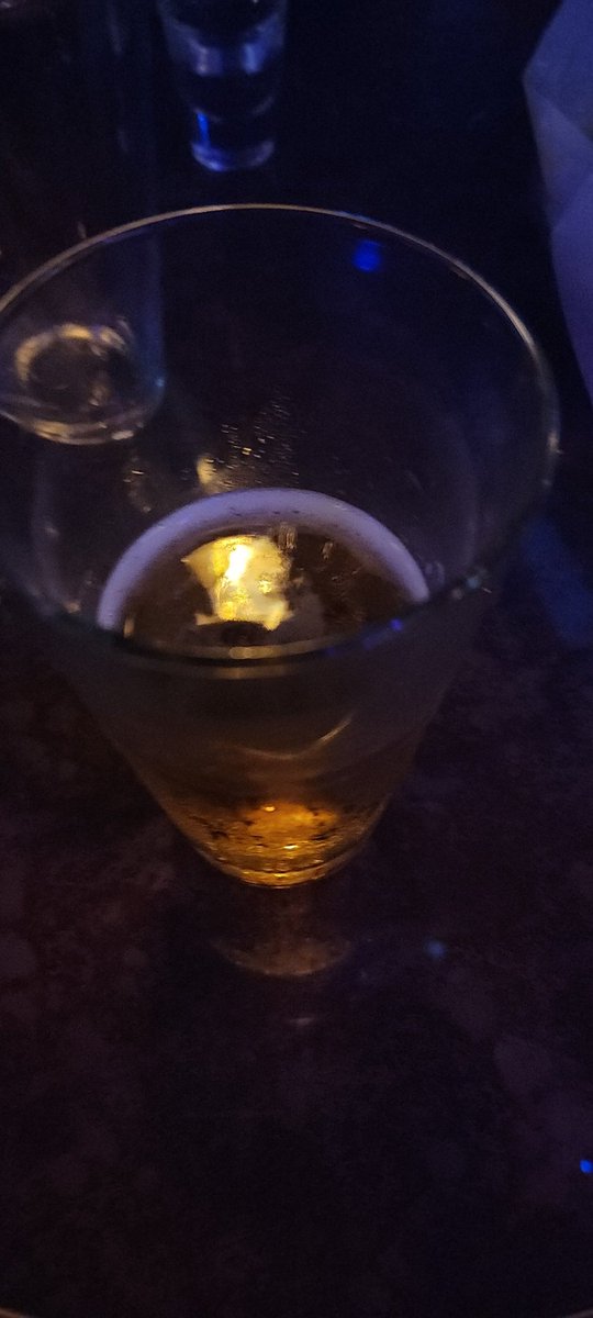 maladalaspicy's tweet photo. Drink, drank, drunk. https://t.co/4tbxI4grcO