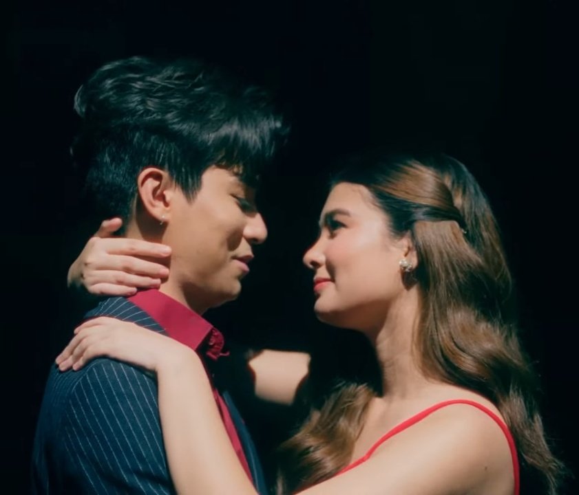 anjihimlayy's tweet photo. damn that stare!!!!! omg kayo! I can't T.T

ANJI 6TH MV COY
ANJBRENT CuzOfYou MV
#AnjiSalvacion • @anjisalvacion
#AnjBrentxKylaxBrianJr https://t.co/zJir4u6lWQ
