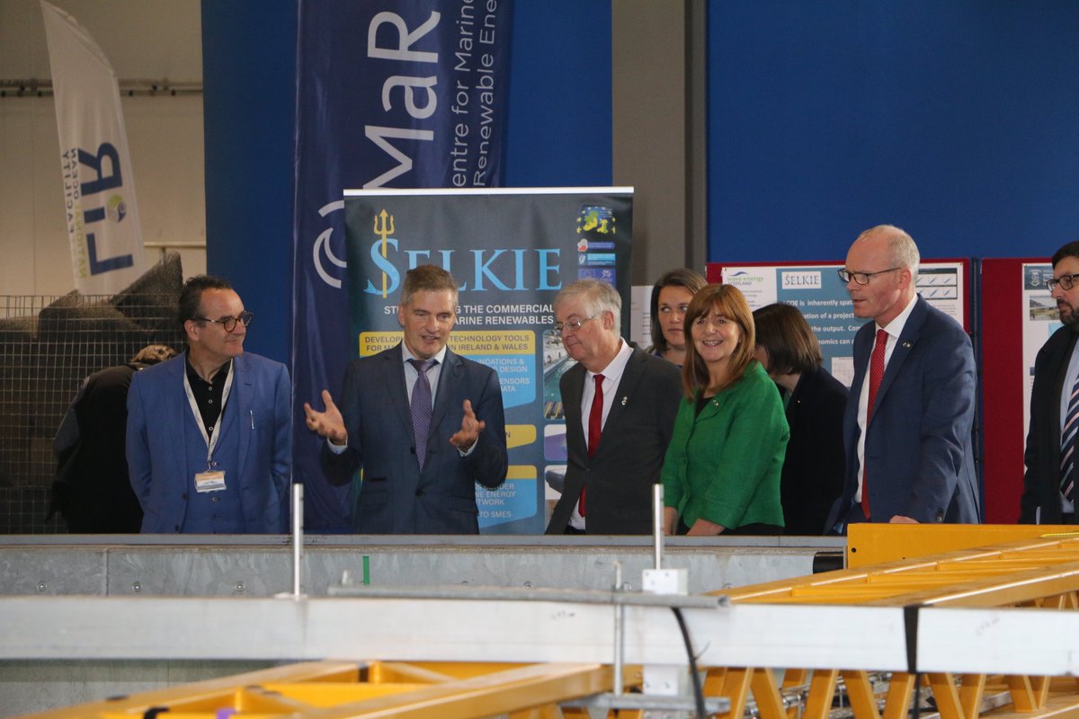 JerryDMurphy66's tweet photo. @MaREIcentre welcomes Minister @Simoncoveney, the Welsh First Minister @PrifWeinidog, &amp; Minister Griffiths @WGRural to the @eriucc Beaufort Building to discuss  #offshorewind &amp; #decarbonisation

@SEFSUCC @UCCResearch @johbees @johncryan @CullotyS @scienceirel @WalesinIreland https://t.co/bAW6yemx3Y