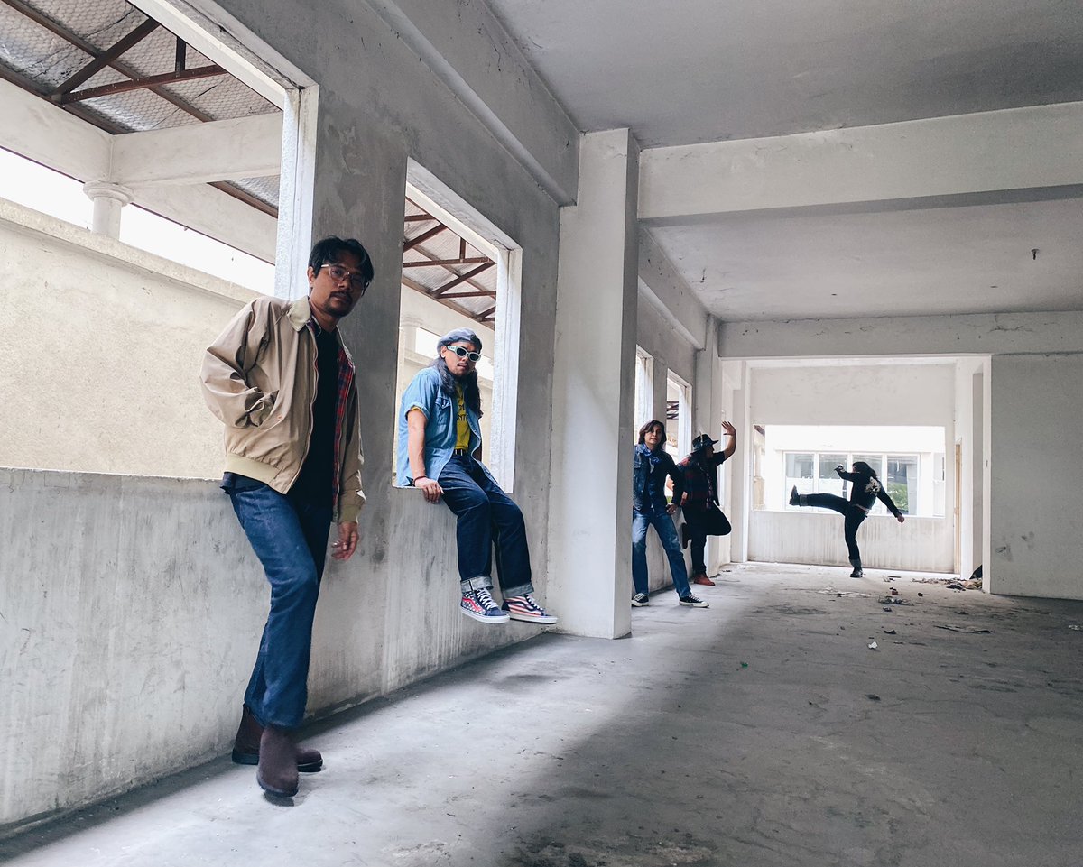 Pitahati's tweet image. ❤️‍🔥Nantikan sesuatu yang istimewa dari kami tidak lama lagi. Tiket Pitahati Live Di BSYNC masih tersedia🪐

Tautan tiket di linktr.ee/pitahati

#Pitahati #Live #BSYNC #TheSunburstStore #MangoFloatRoyaleMelaka