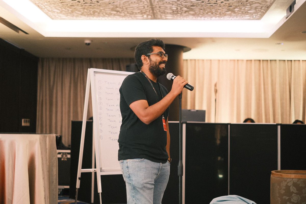 bankofmaldives's tweet photo. It’s on! #BMLHackathon
3 Winning Teams make it to BML Innovation Lab! 💡 https://t.co/QufJOKnW7d