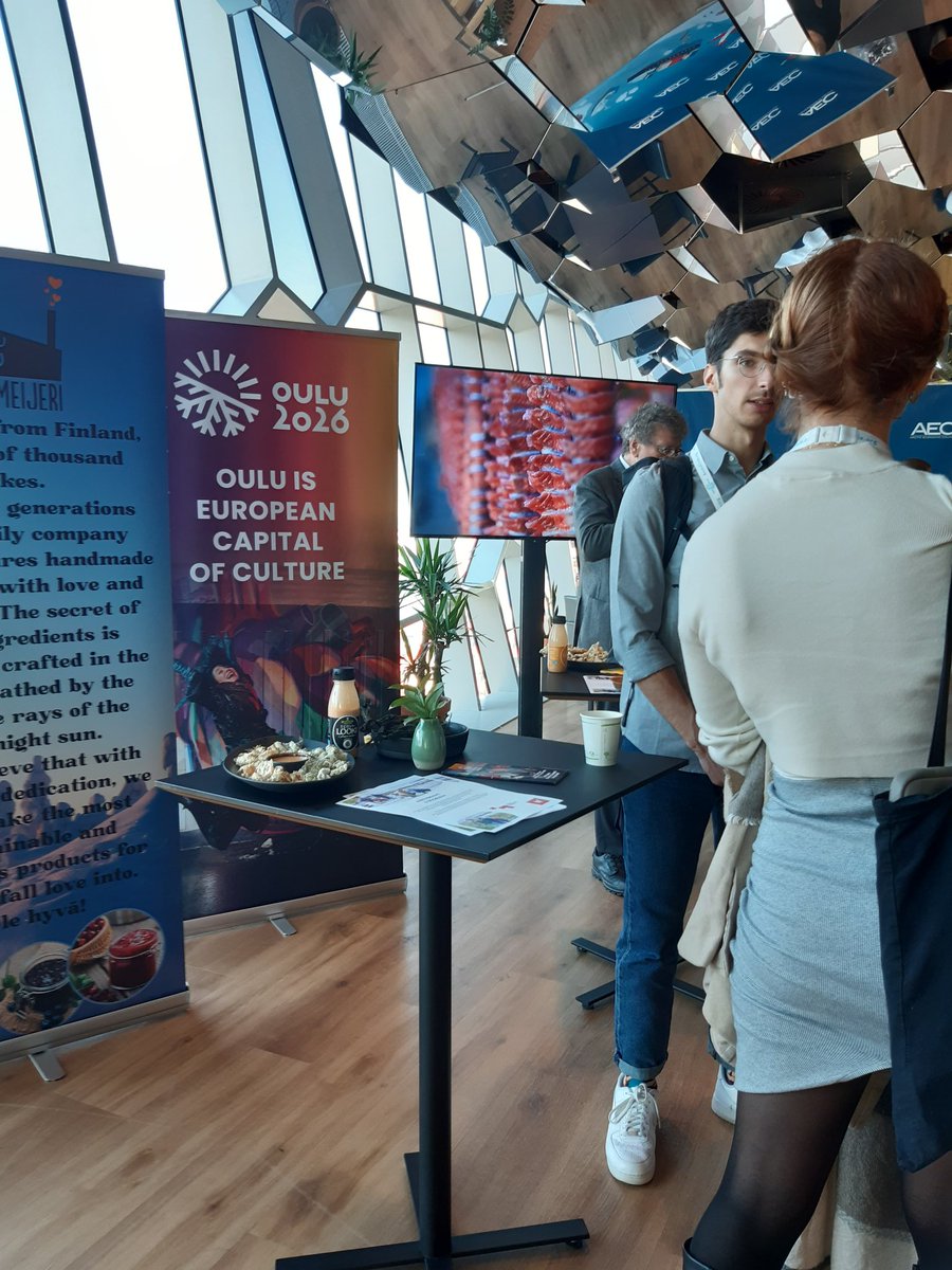 AnneRannali's tweet photo. #Arctic food tasting booth is getting crowded. Nice tastings also from #ArcticFoodLab by @Oulu2026offici https://t.co/jPRBxNlYY7
