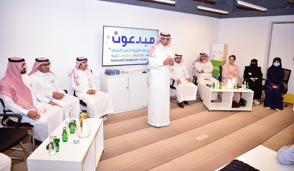TechShopKSA's tweet photo. #صور لبرنامج #مبدعون النسخة الأولى

 إحدى بر��مج #المسؤولية_الاجتماعية 
#بنك_الجزيرة لدعم الابتكار

@BankAlJazira

مع عمر : 8 - 15 سنة 

وذلك من  : 10 - 19  أكتوبر 2022

في مجال : ( #الصناعي و #التقني )

#خير_الجزيرة_لأهل_الجزيرة
#تك_شوب السعودية https://t.co/ntefhMiRzv