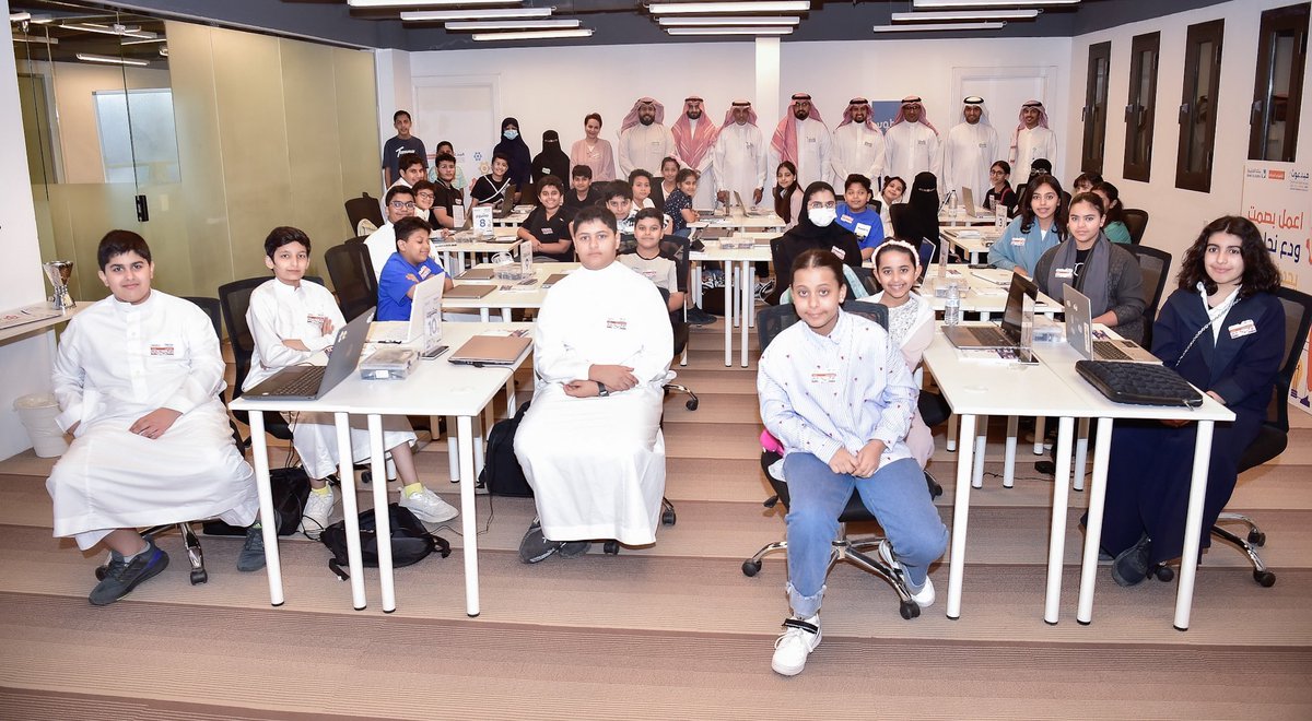 TechShopKSA's tweet photo. #صور لبرنامج #مبدعون النسخة الأولى

 إحدى بر��مج #المسؤولية_الاجتماعية 
#بنك_الجزيرة لدعم الابتكار

@BankAlJazira

مع عمر : 8 - 15 سنة 

وذلك من  : 10 - 19  أكتوبر 2022

في مجال : ( #الصناعي و #التقني )

#خير_الجزيرة_لأهل_الجزيرة
#تك_شوب السعودية https://t.co/ntefhMiRzv