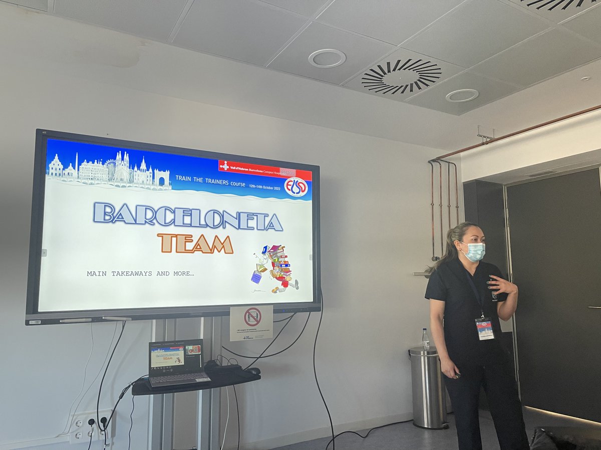 ELSOOrg's tweet photo. Time for training on lecture preparation &amp; delivery at #TTTELSO the @ELSOOrg 

#ECMO Train the Trainer course!
@ELSOeducation @SimulacioVH @stead_christine @OginoMark @MooreElizabethA @FOAMecmo https://t.co/qmeTUaY65U