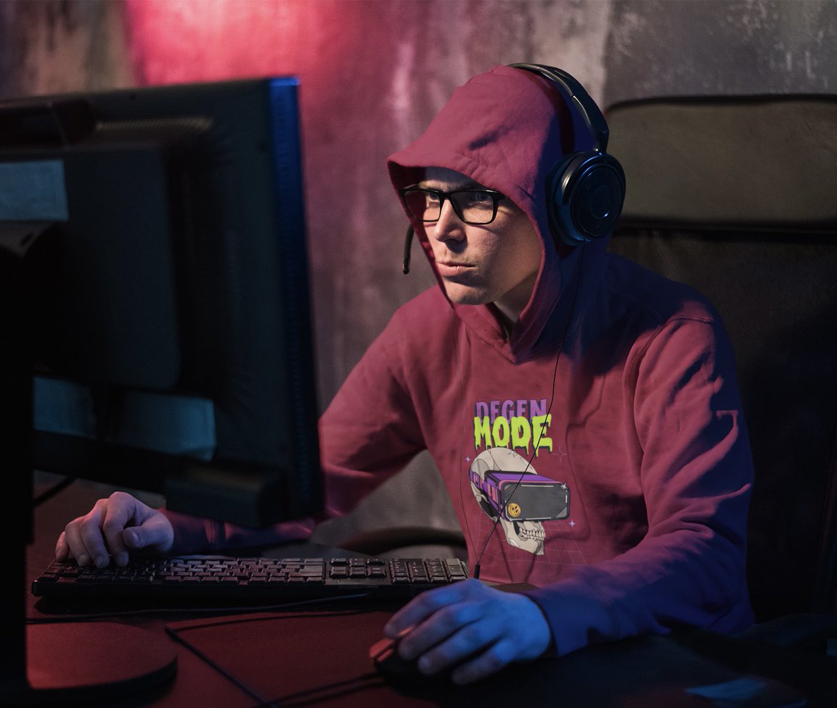 Hodla_store's tweet photo. Hoodie season is back 😁

Visit our store to find the perfect degen Hoodie 👇 https://t.co/nbiSyi0XWa
