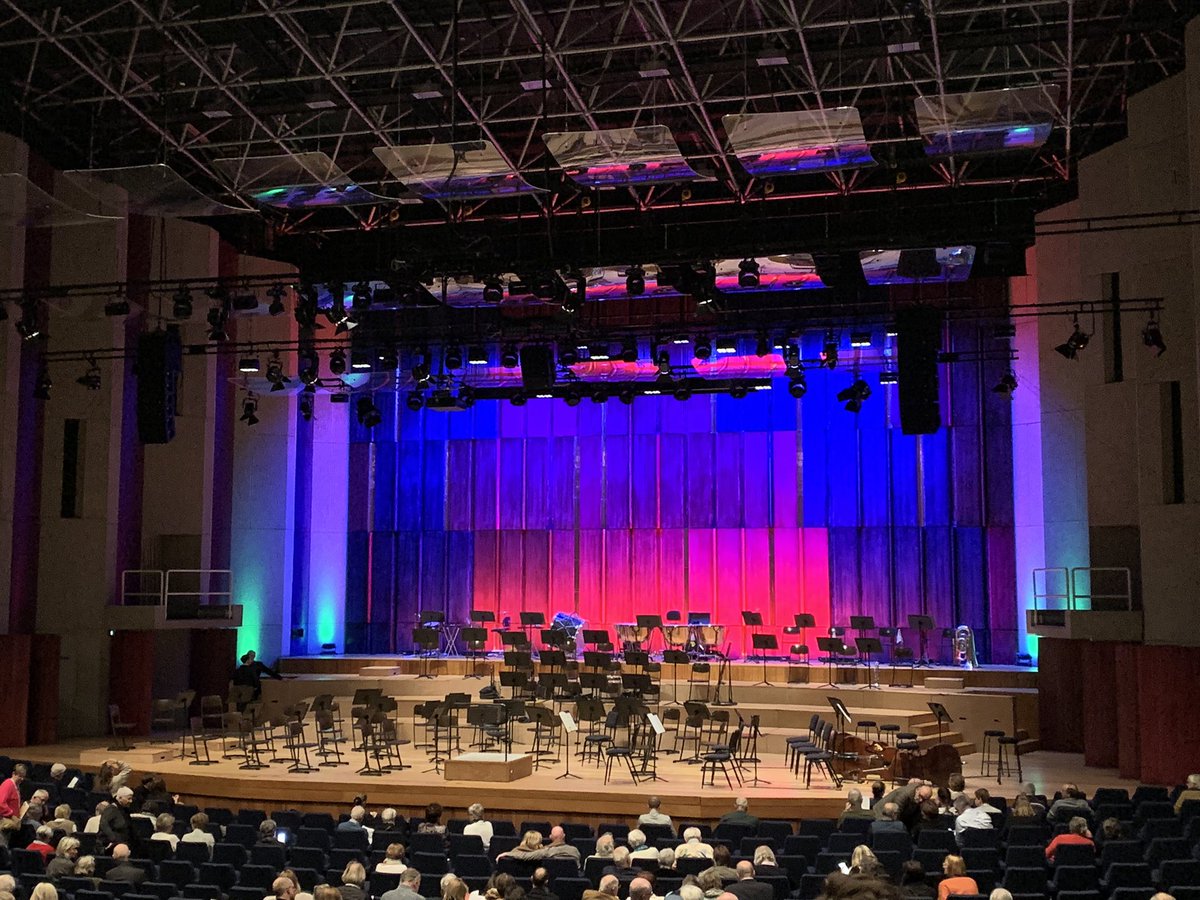neve_tuba's tweet photo. I really enjoyed listening to @LPOrchestra and @RoelandHendrikx last night 🎶🇧🇪 https://t.co/y4lh88ZHUl