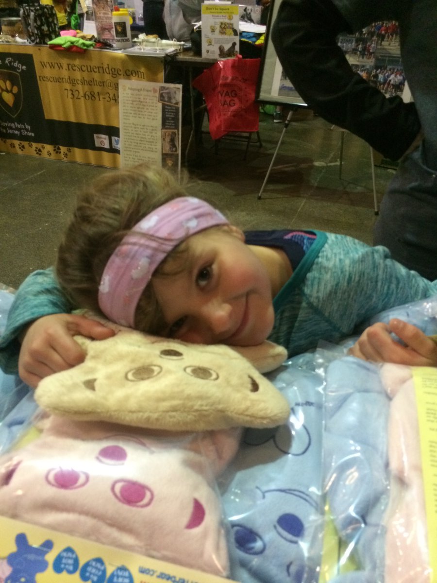 FeelBetterBear's tweet photo. THE BEST GIFT IS HELPING SOMEONE FEEL BETTER!
HELPING FAMILIES OF ALL AGES FOR OVER 22 YEARS!   https://t.co/8tOLyygbvr.  . https://t.co/2A6Wtefmnj