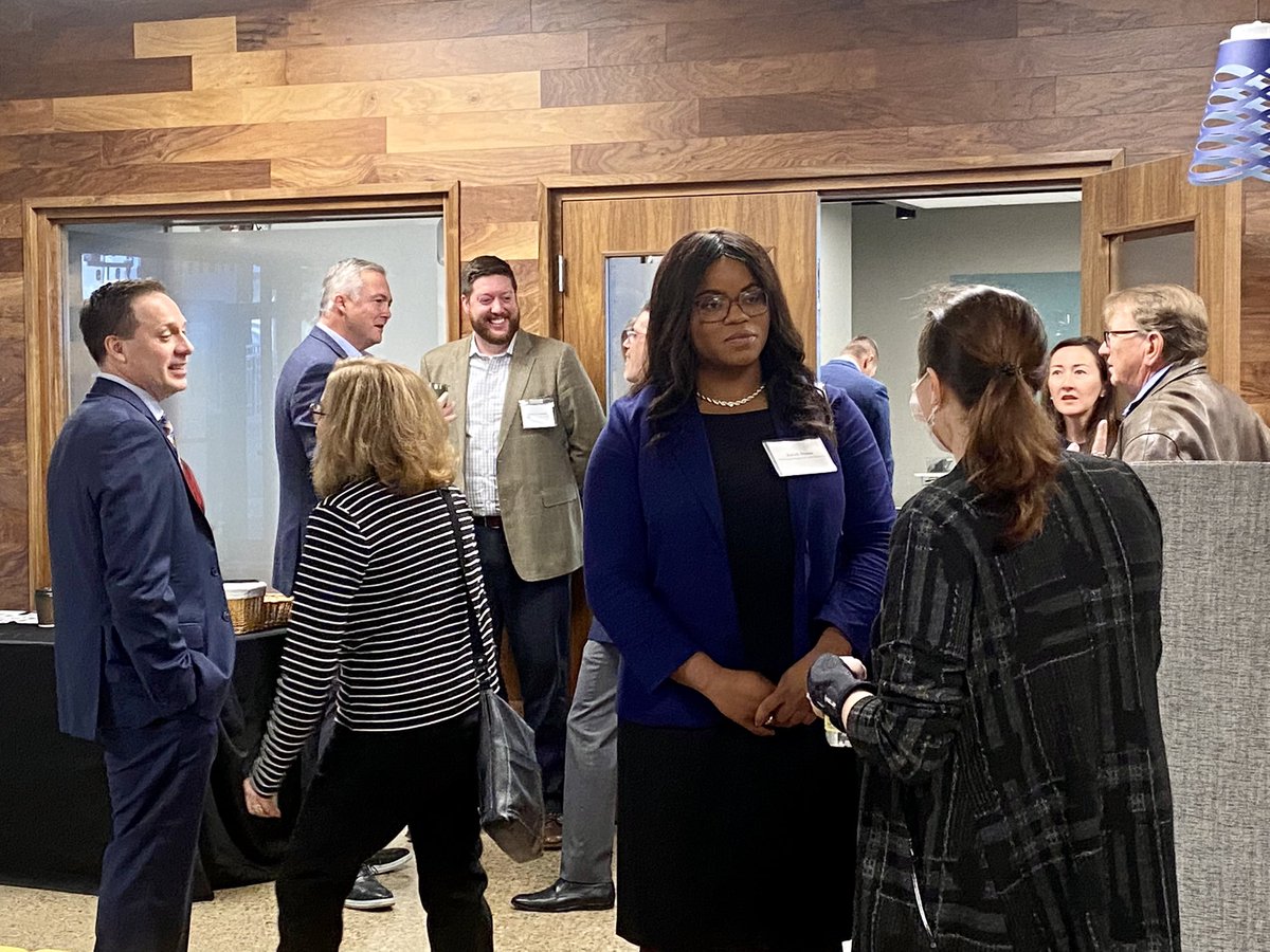 GPghCC's tweet photo. It’s a packed house for this morning’s #PghFirstFriday! Thank you to everyone who is joining us today – we’re looking forward to a great event. And a special thank you to our sponsor @BNYMellon! https://t.co/AUUB5J6yYT