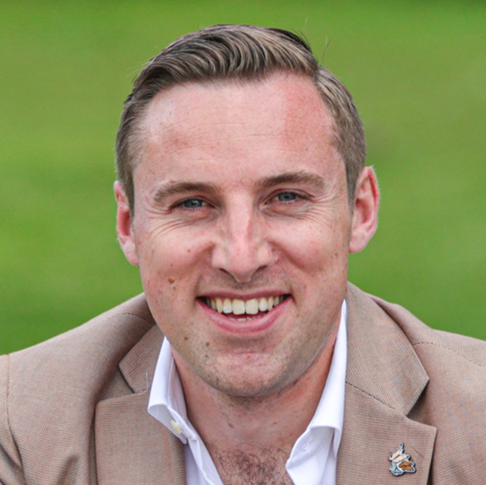 Artist Introduction:
James Read
"My interest in photography was ignited in 2009 when I bought my first DSLR camera before visiting New Zealand. I have a preference for shooting landscapes and I particularly enjoy experimenting with longer exposures."
#londonartshow #london #art