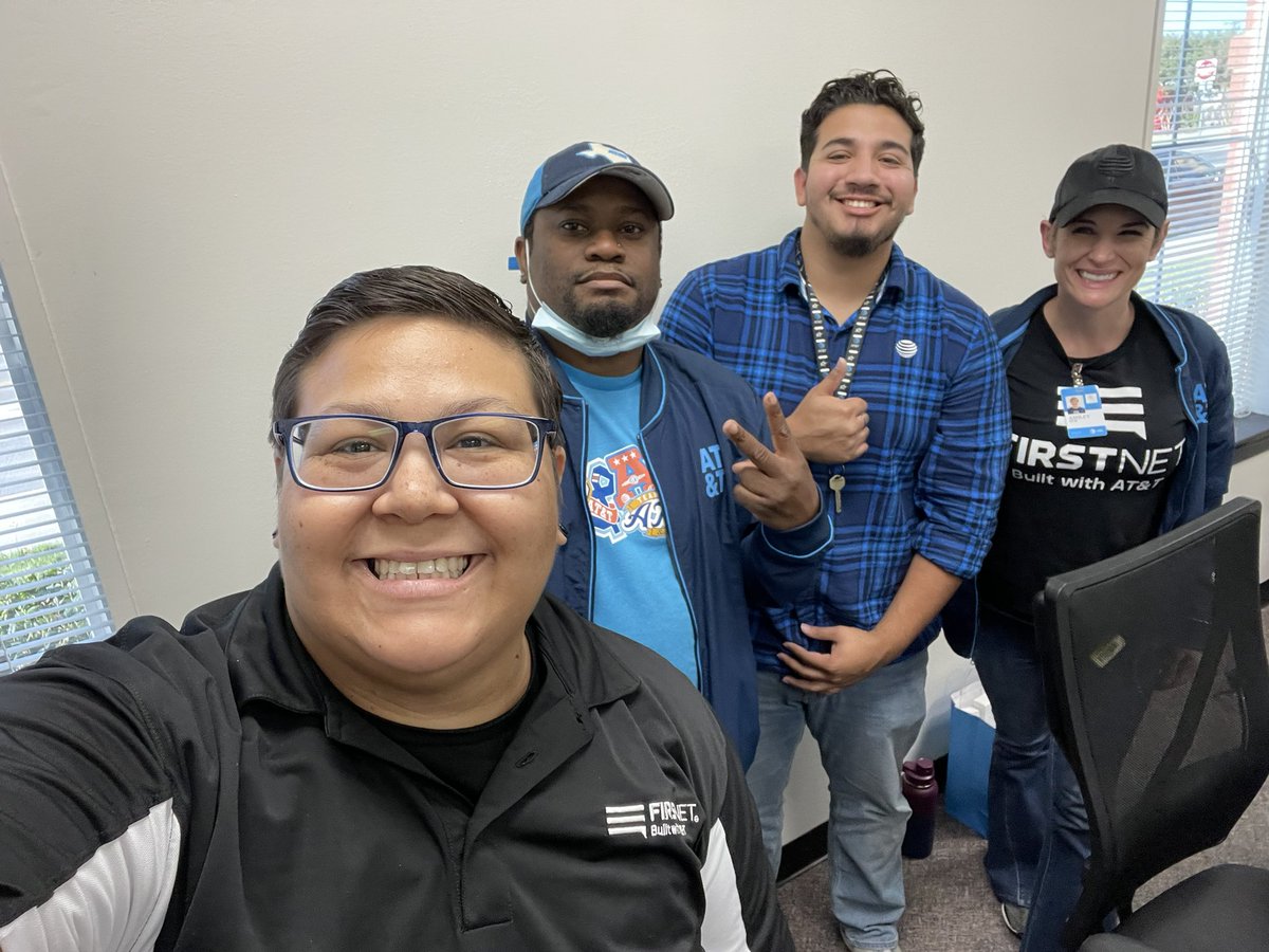 Ashley Few tweet media