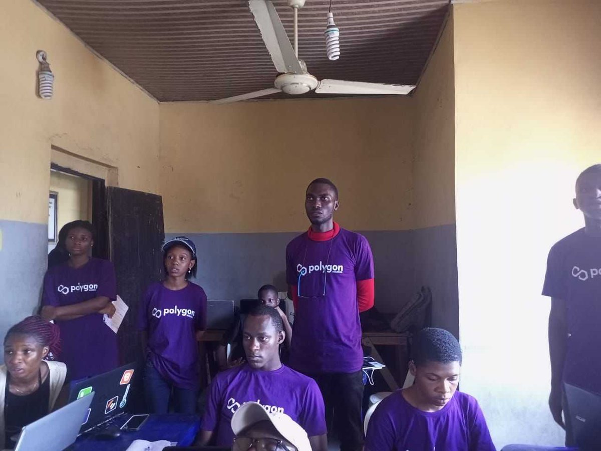 ImpactPlus_Web3's tweet photo. 💜Can you come up with a better definition of passion?
Only a week after receiving training from Impact Plus & @0xPolygon, students from @BCodelab in Lagos Nigeria voluntarily organised a follow-up training, inviting their friends to join them.
🔥🚀Way to go Codelab! https://t.co/iLd3Tu4f0a