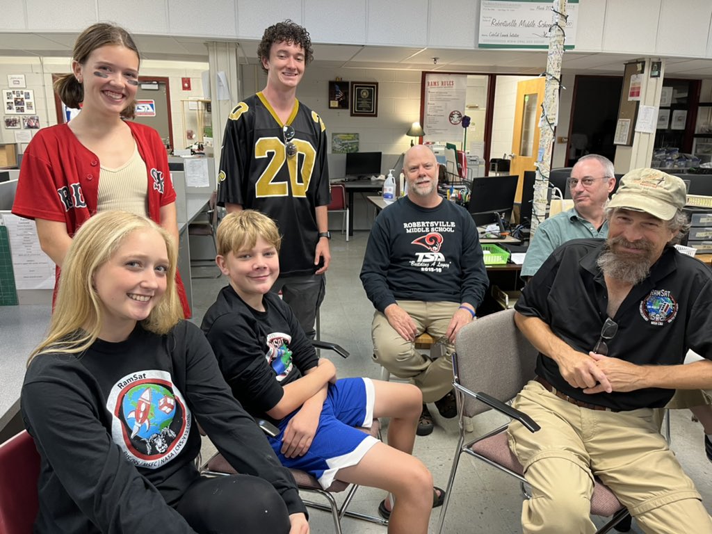 toddlivesay's tweet image. Last night #RamSat students and mentors had a final meeting reviewing the last pictures and reentry data. Rammy was a beast to the end, sending data until internal temps reached over 360degrees! @goethert @orpsef @ORNL @y12nsc @ORSchools @dr_hollycross @RMSortn